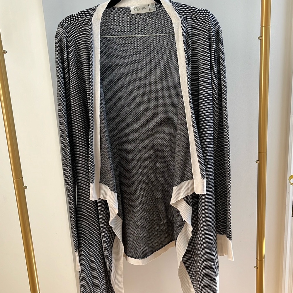 RD Style open front sweater size Medium